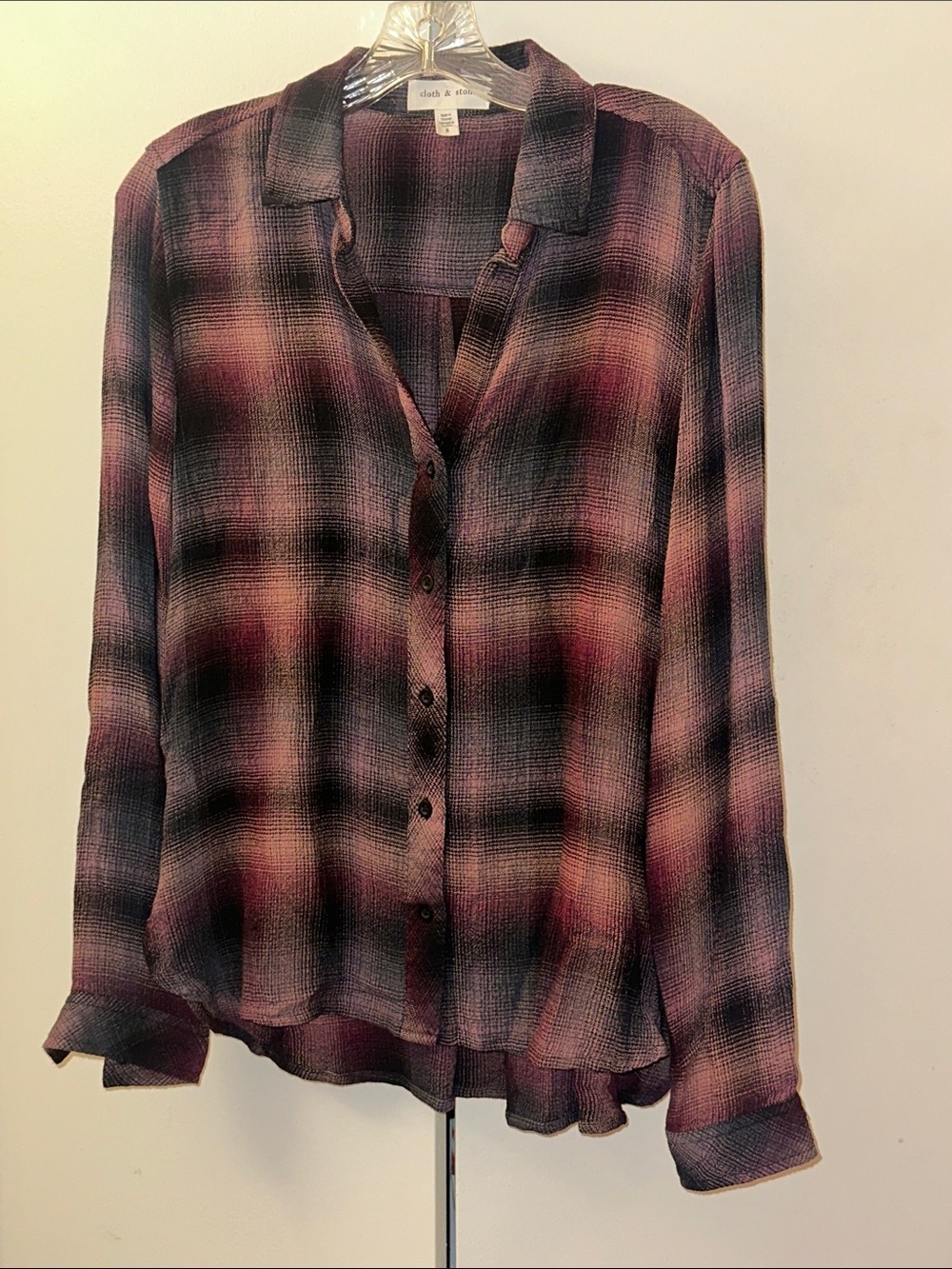 Cloth and Stone Long-Sleeve Plaid Button-Up Shirt in Pink and Black
